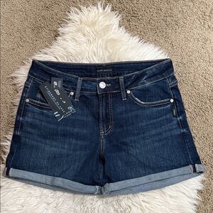 Silver Jeans‎ Co. Women's Elyse Mid Rise Comfort Fit Shorts Size 28 NWT